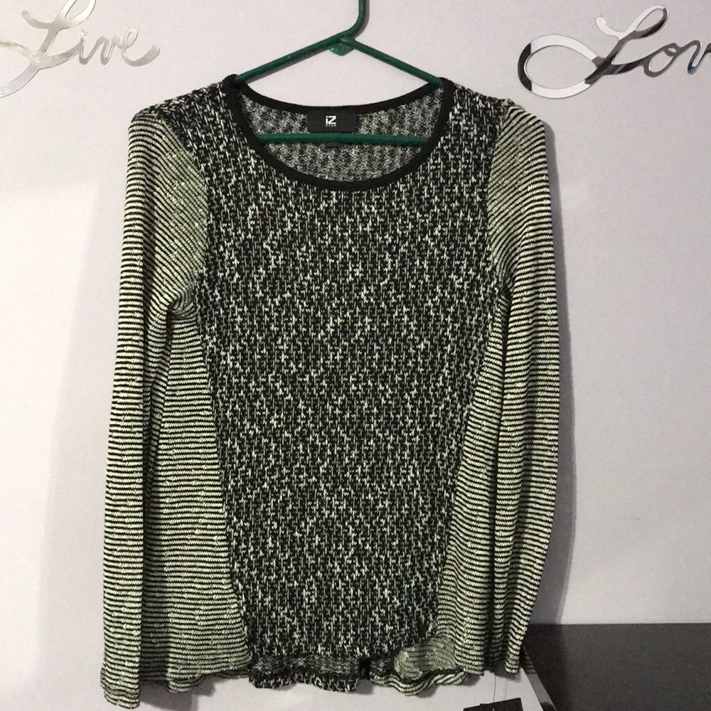 iZ Byer Chunky Marled Sweater Knit